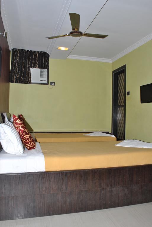 Hotel Cosmo Мумбаи Экстерьер фото